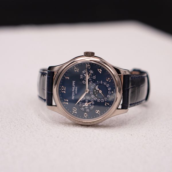 Patek Philippe Grand Complications 5327G-001
